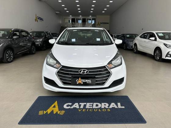 HYUNDAI HB20S 1.6 COMFORT PLUS 16V FLEX 4P MANUAL